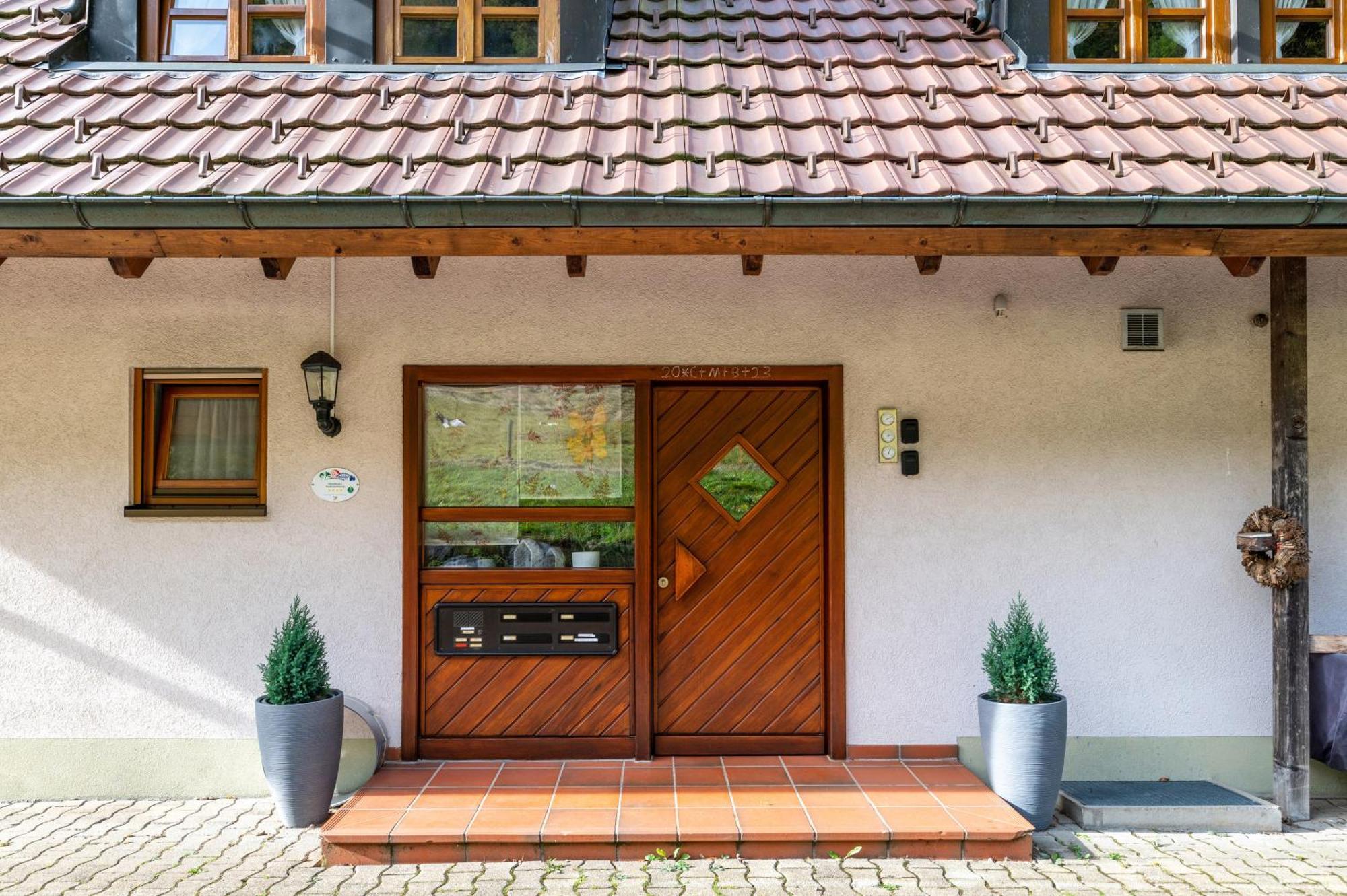 Gasthaus Zur Linde- Napf Oberried  Eksteriør billede